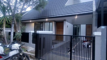 Disewakan Rumah Cantik Siap Huni dengan Hunian Nyaman @Bintaro