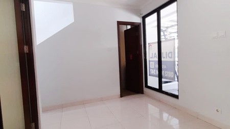 Rumah Bagus Di Cluster Viola Graha Raya Bintaro Jaya,