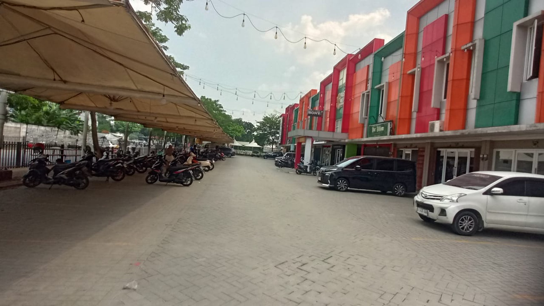 Dijual Ruko Gandeng 2 Lantai dan Siap Pakai @Graha Raya 