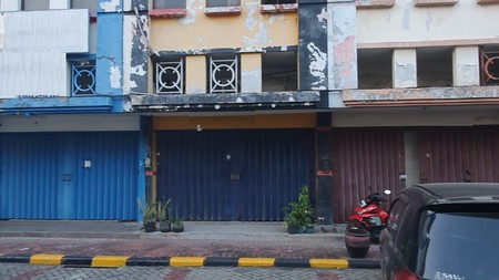 Disewakan Ruko 3 lantai di Regency Mangga Dua Surabaya