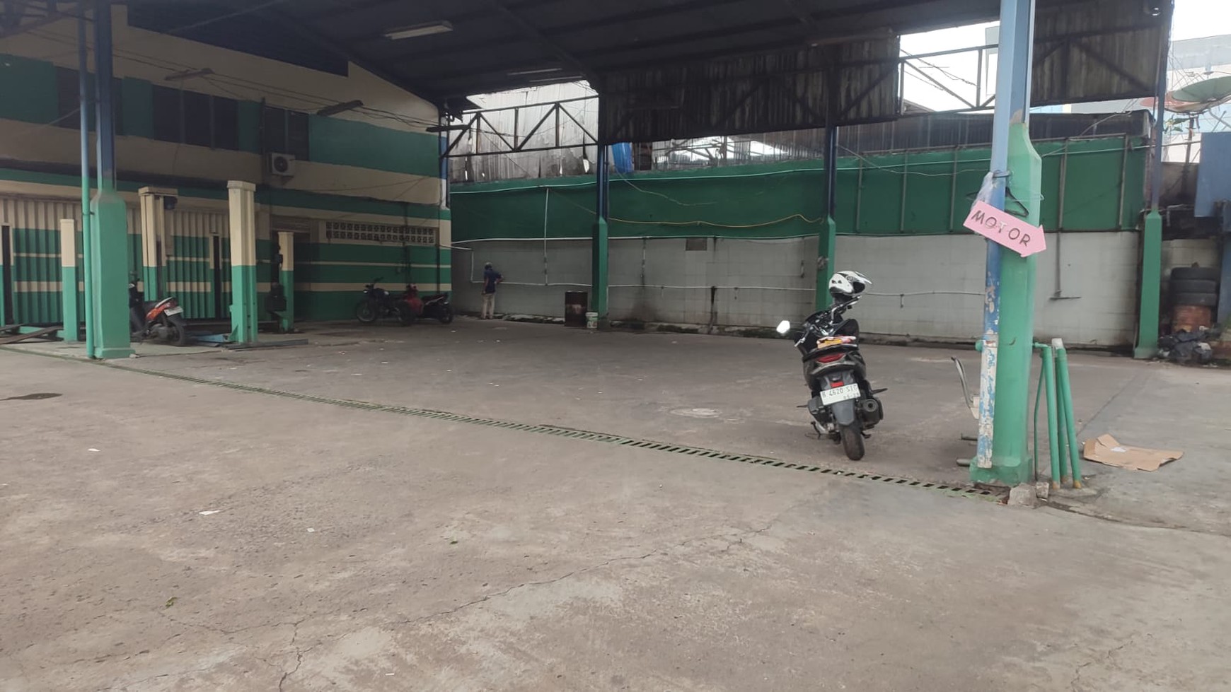 Disewakan EX Car Wash Lokasi Arteri Pondok Indah 