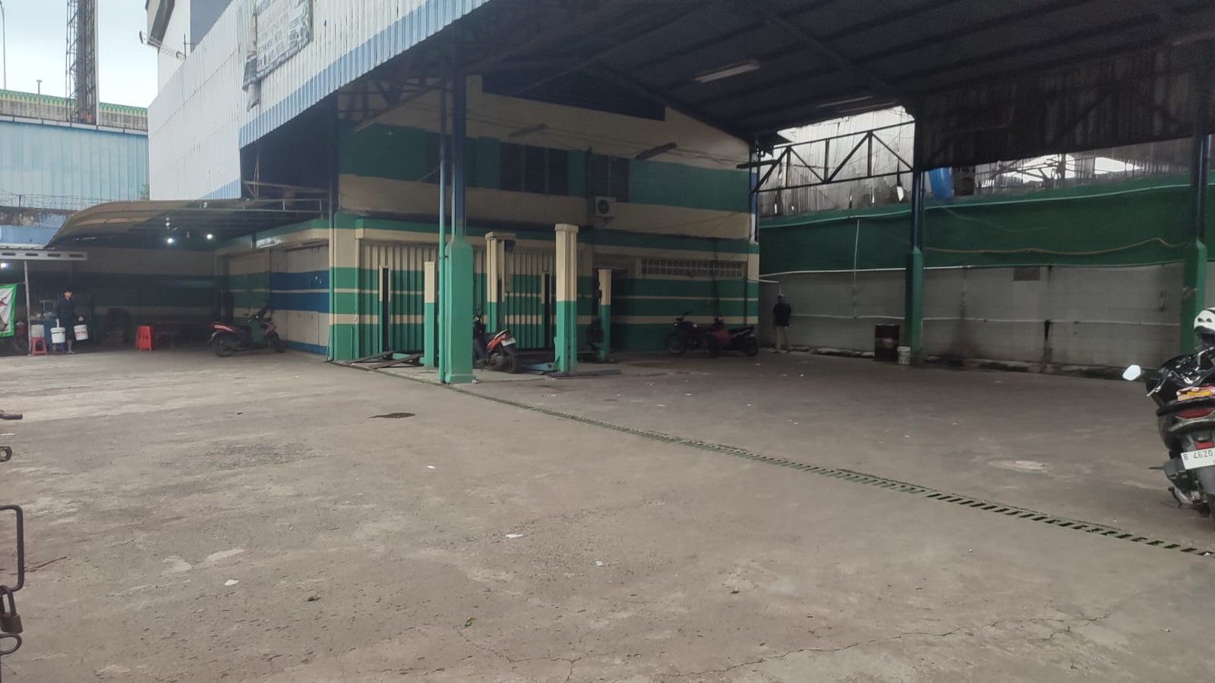 Disewakan EX Car Wash Lokasi Arteri Pondok Indah 