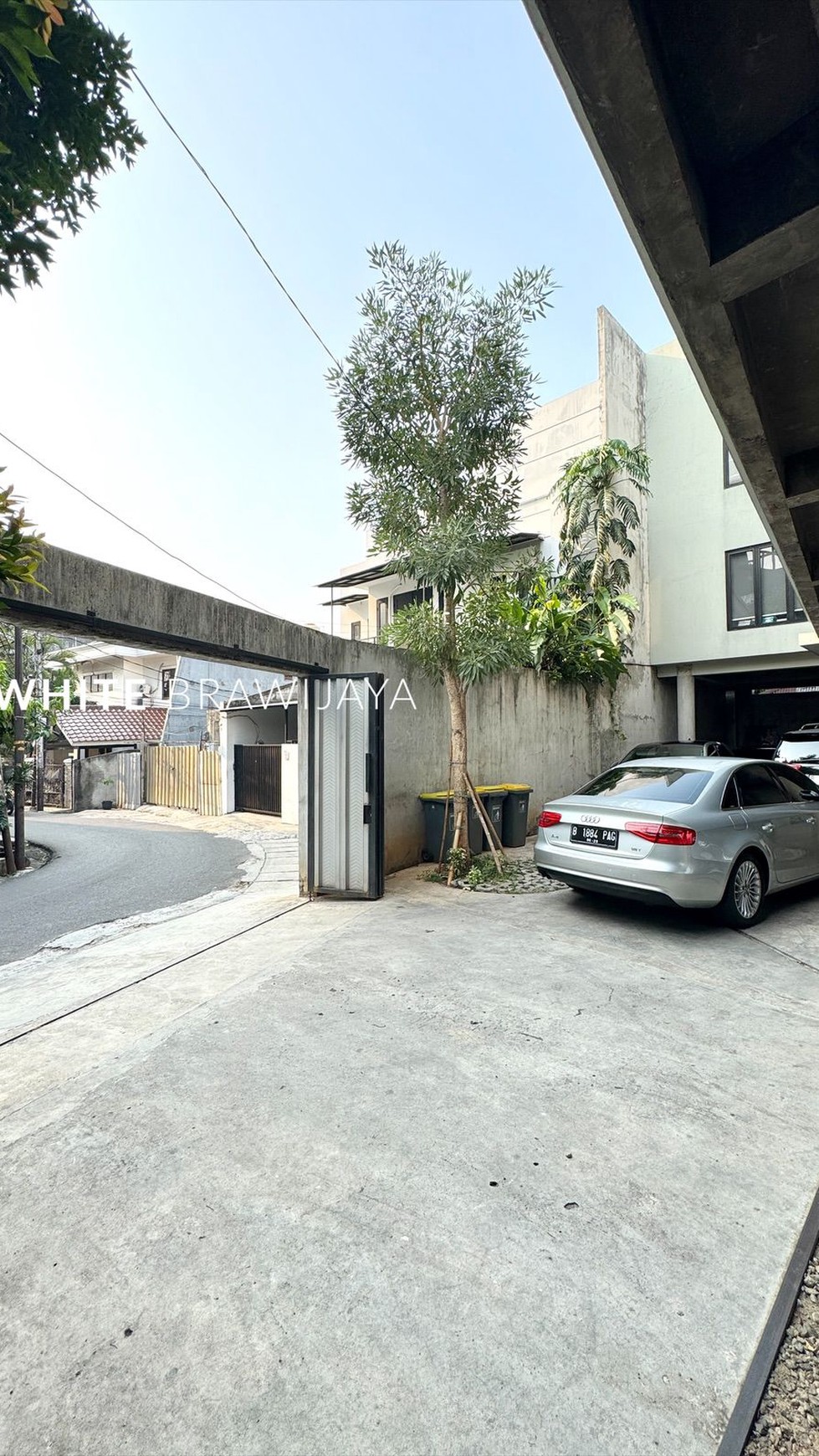 Rumah Hitung Tanah Area Cipete