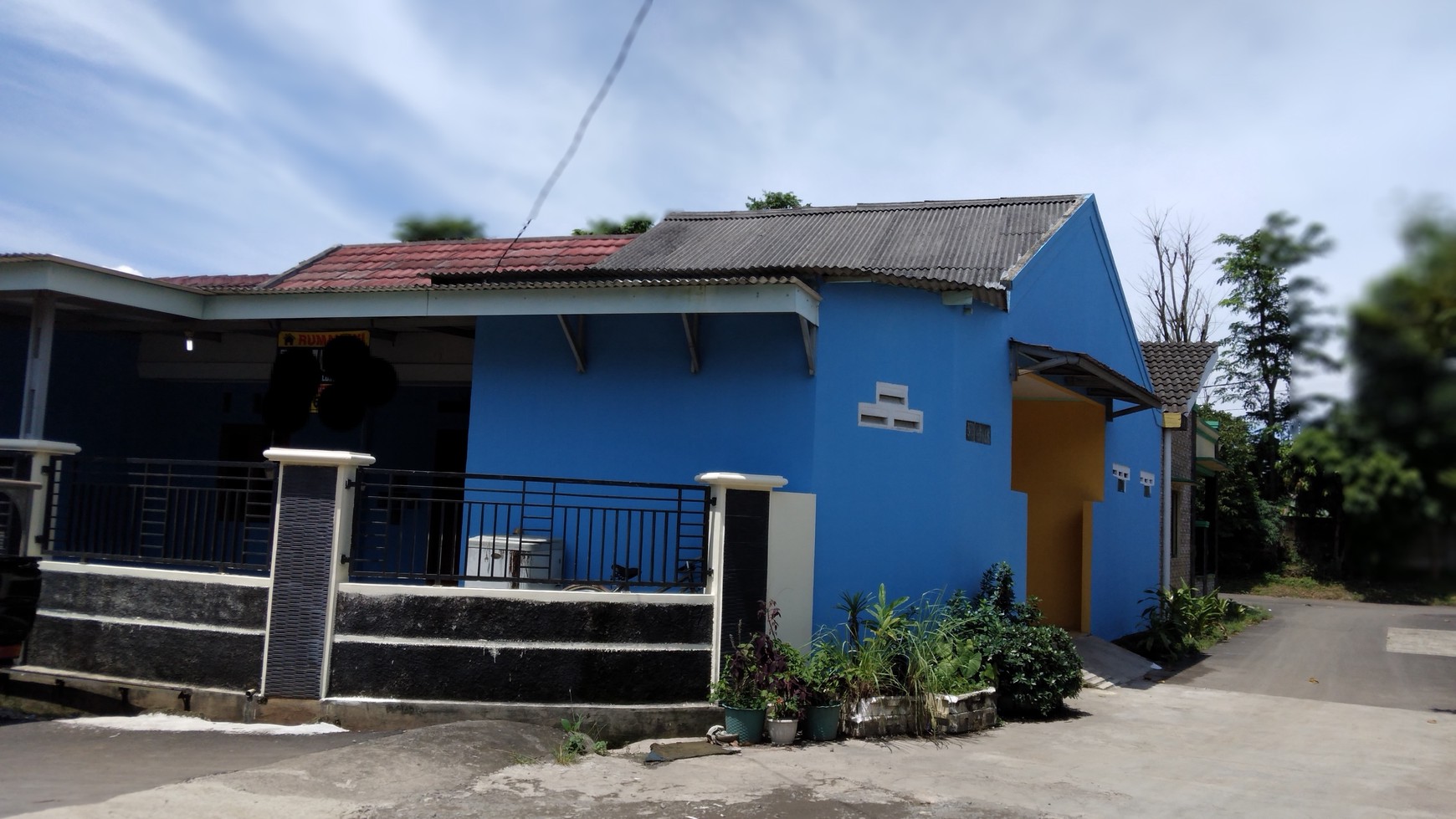 Rumah cantik 1 lantai di perumahan mekar dari permai