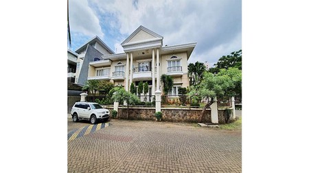 Rumah Hoek Villa Gading Indah, Kelapa Gading.