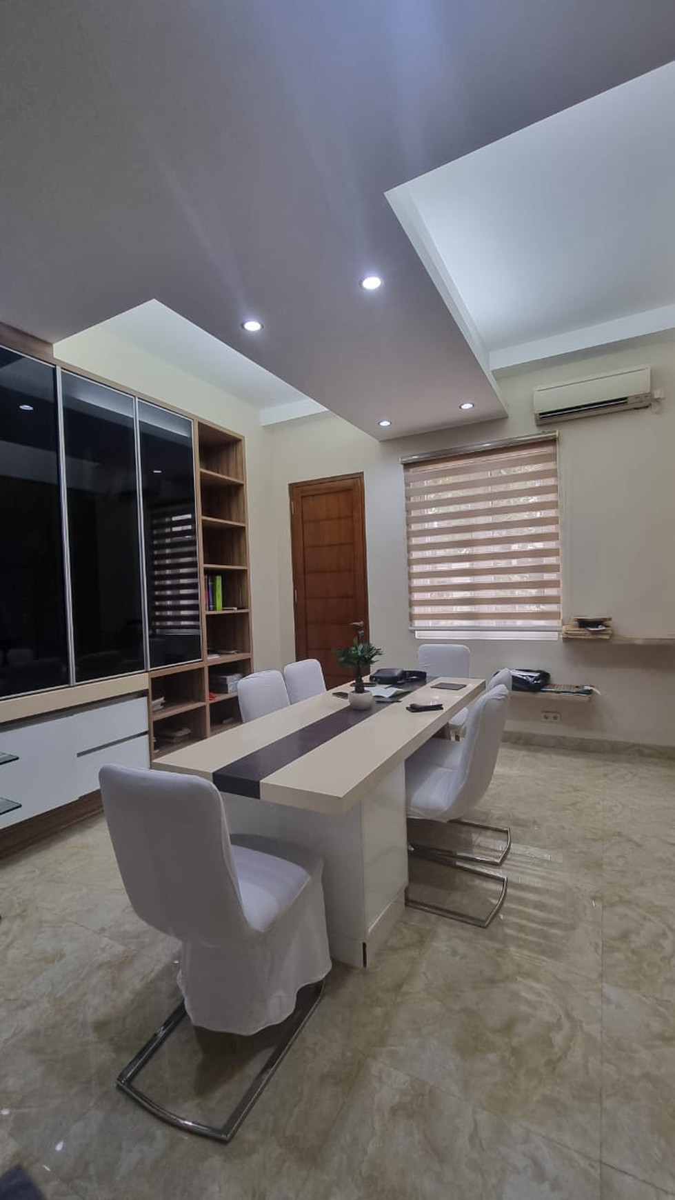 Rumah siap huni Benhil, exclusive view gedung MPR/DPR