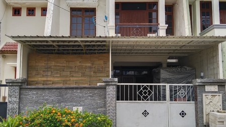 Dijual Rumah 2 lantai SHM di Taman Pondok Indah Surabaya