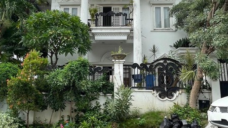 Dijual Rumah 2 lantai di Villa Sentra Raya Citraland Surabaya