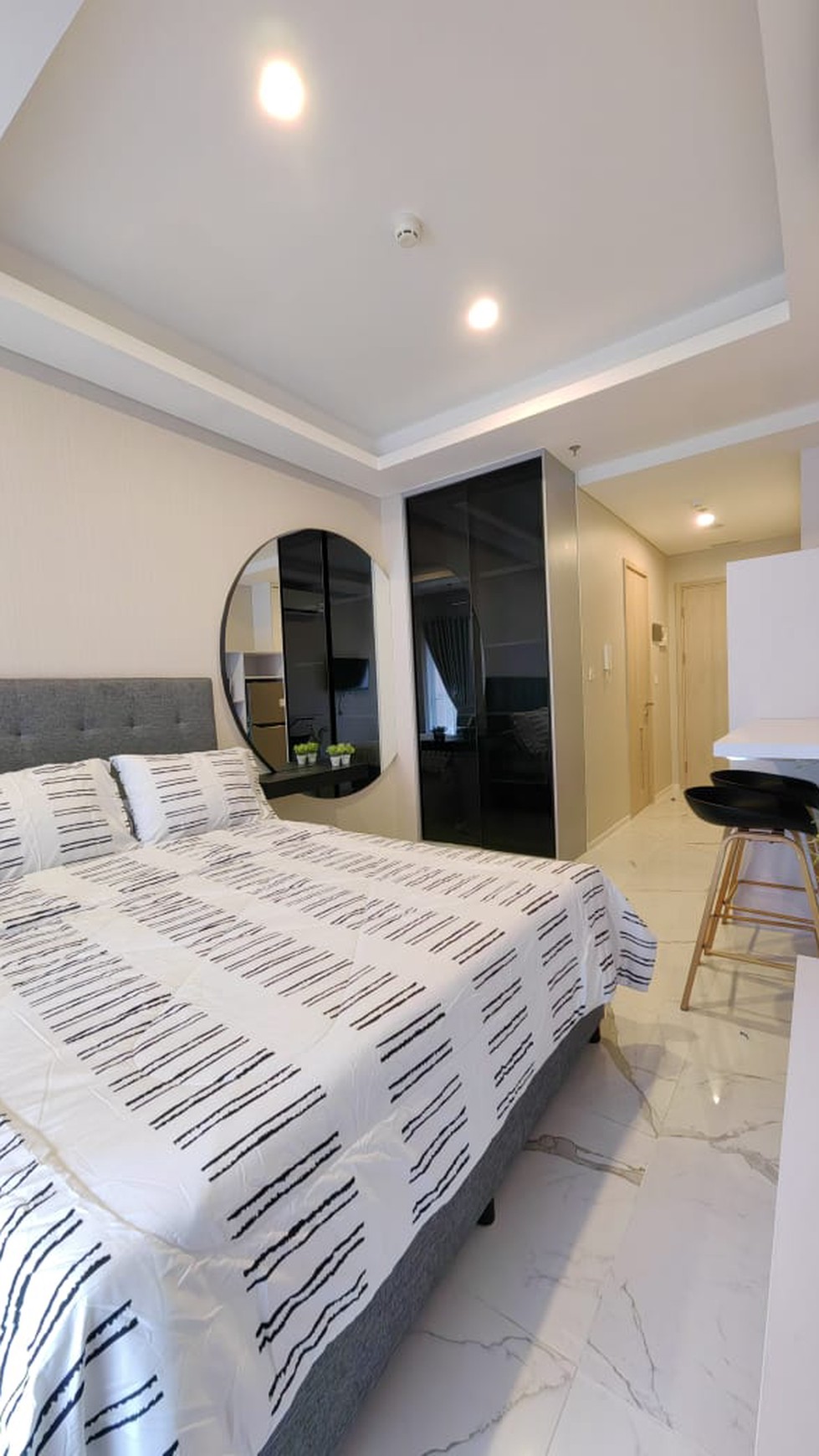 Apartemen Mewah Fully Furnished dan Strategis @South Quarter