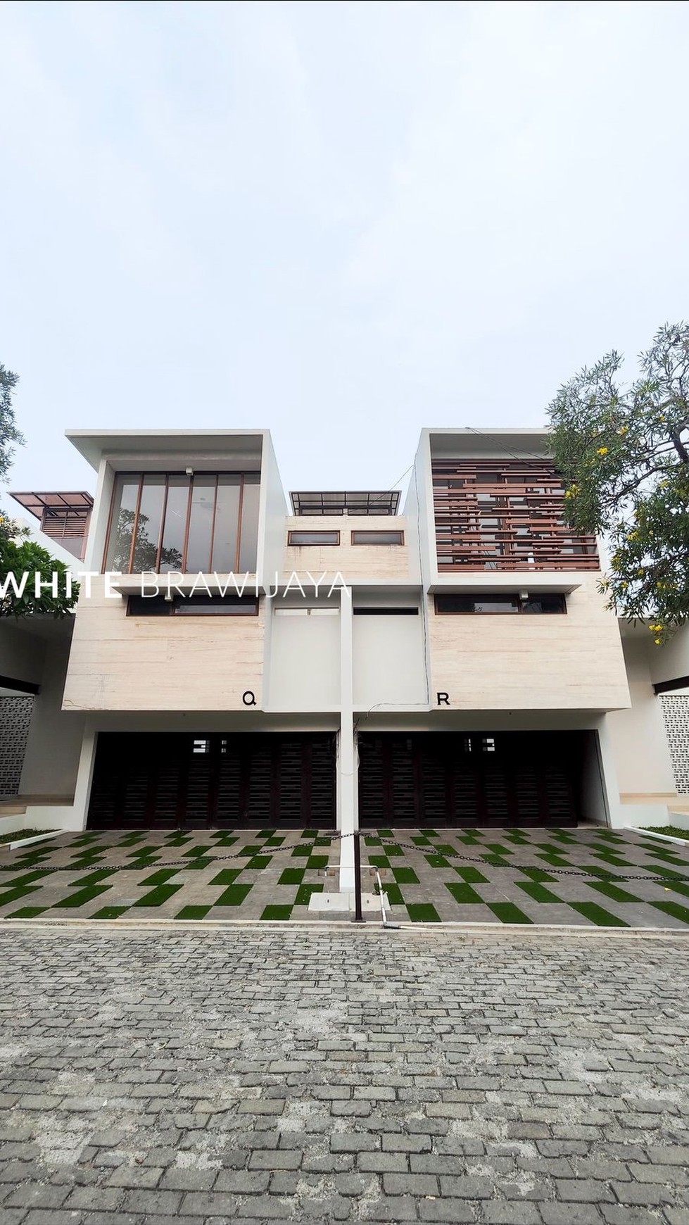 Rumah Baru Dalam Townhouse Lingkungan Tenang Area Ampera