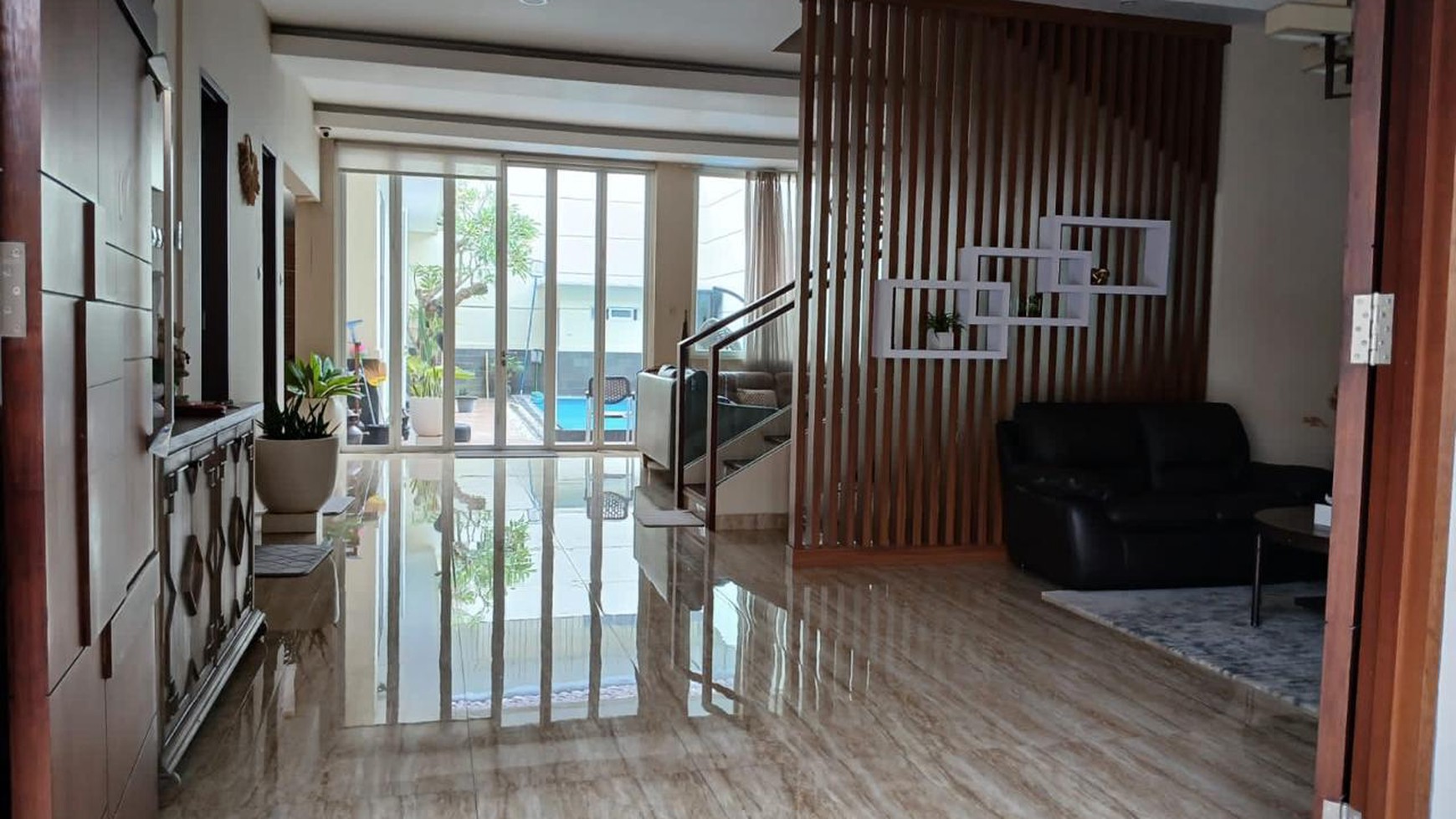 Rumah Hitung Tanah Area Cipete