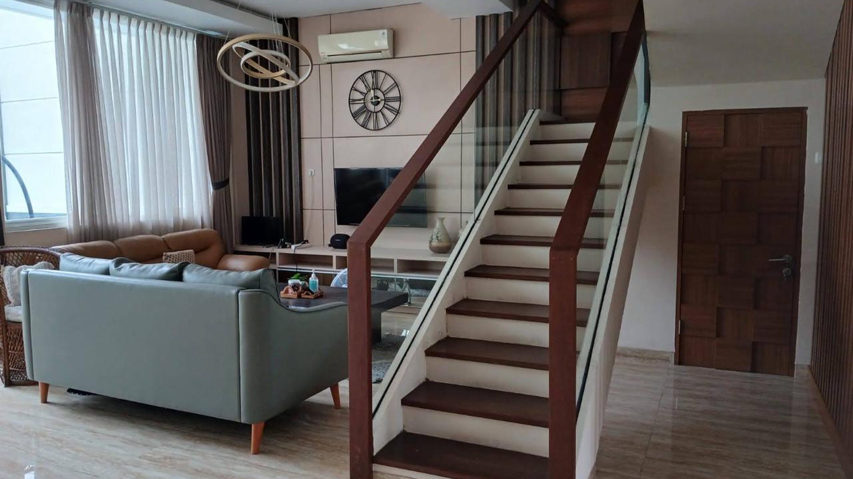 Rumah Hitung Tanah Area Cipete