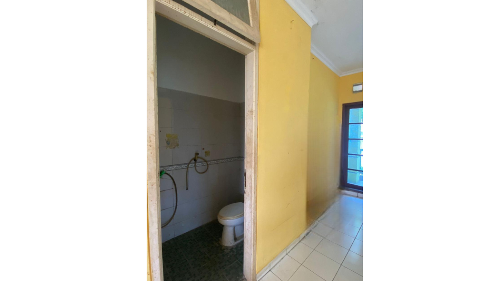 Rumah Hitung Tanah Area Cipete