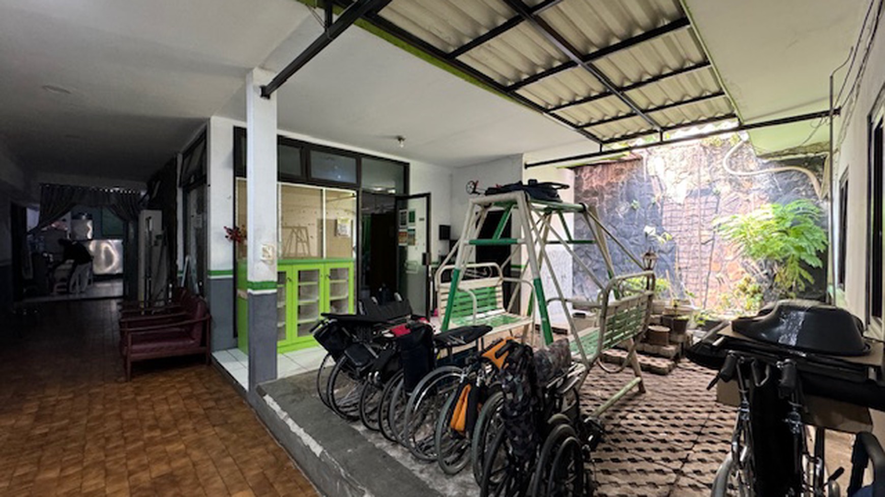 Rumah Hitung Tanah Area Cipete