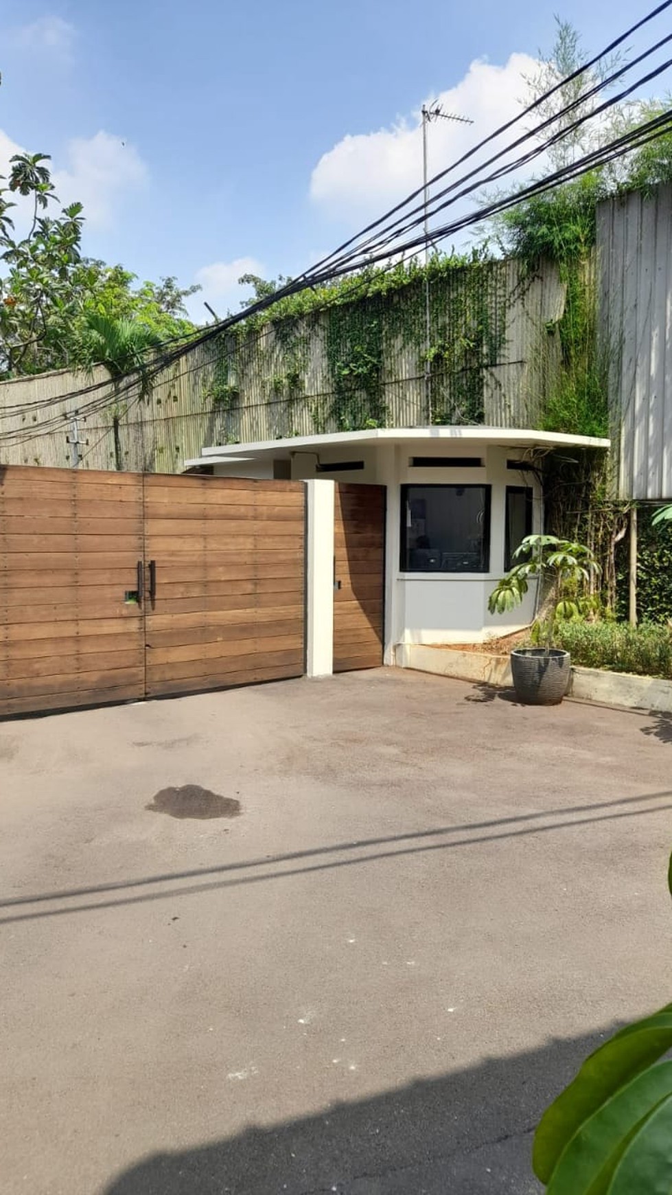 Rumah Hitung Tanah Area Cipete