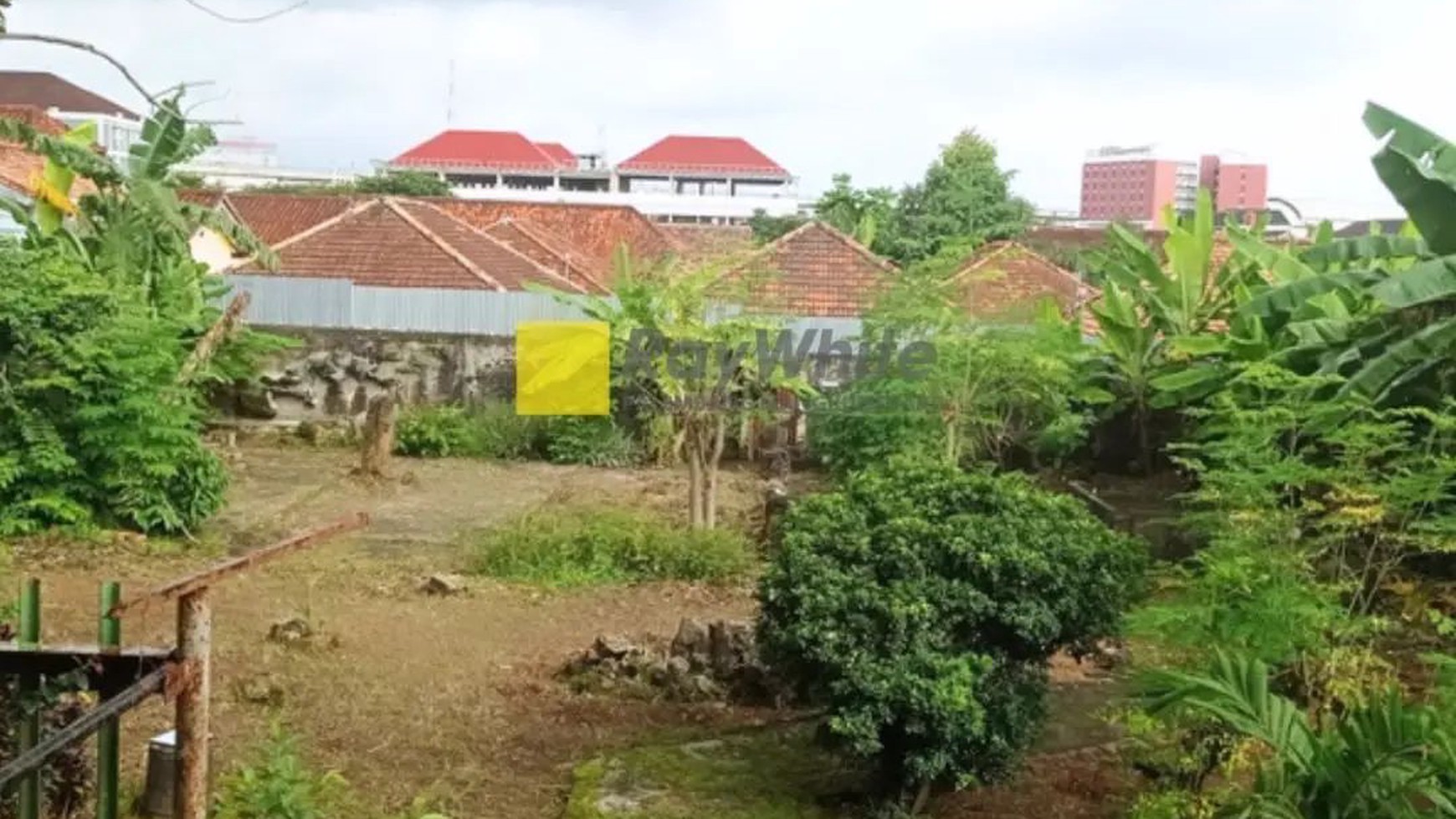 RUMAH LUAS STRATEGIS TENGAH KOTA PALEMBANG 