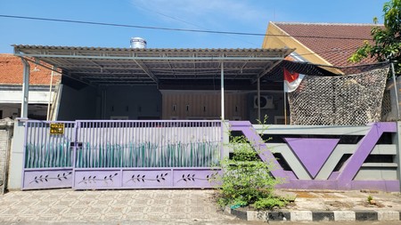 Rumah 7 Kamar Tidur di Rungkut Asri Timur Surabaya, Luas & Siap Huni