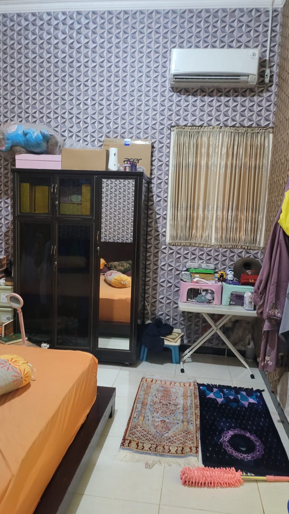 Rumah 7 Kamar Tidur di Rungkut Asri Timur Surabaya, Luas & Siap Huni