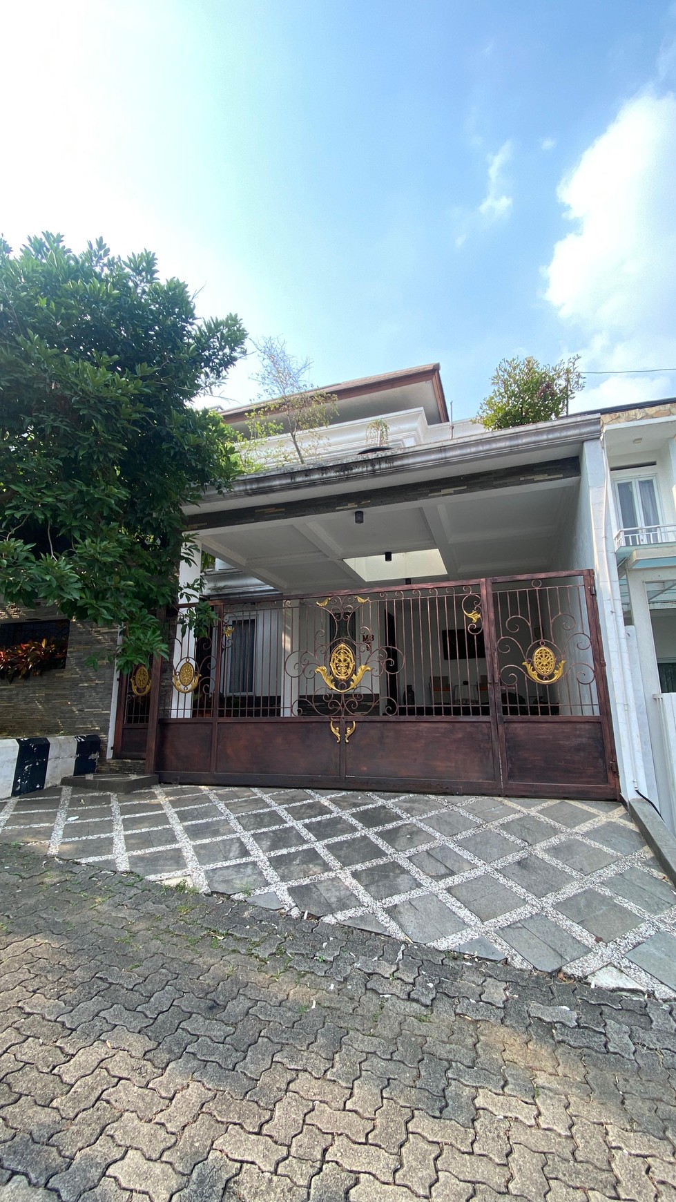 Rumah Super Cozy  Semi Furnished di Villa Cinere Mas