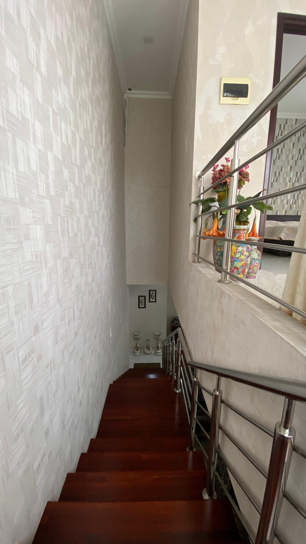 Rumah Super Cozy  Semi Furnished di Villa Cinere Mas