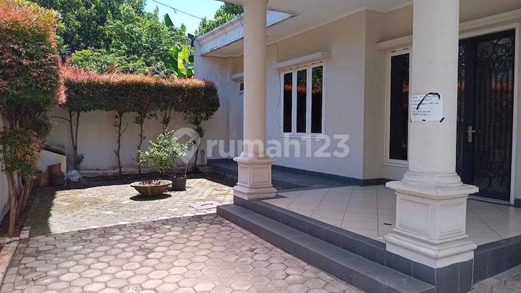 Rumah Bagus Di Bukit Hijau Pondok Indah Jakarta Selatan