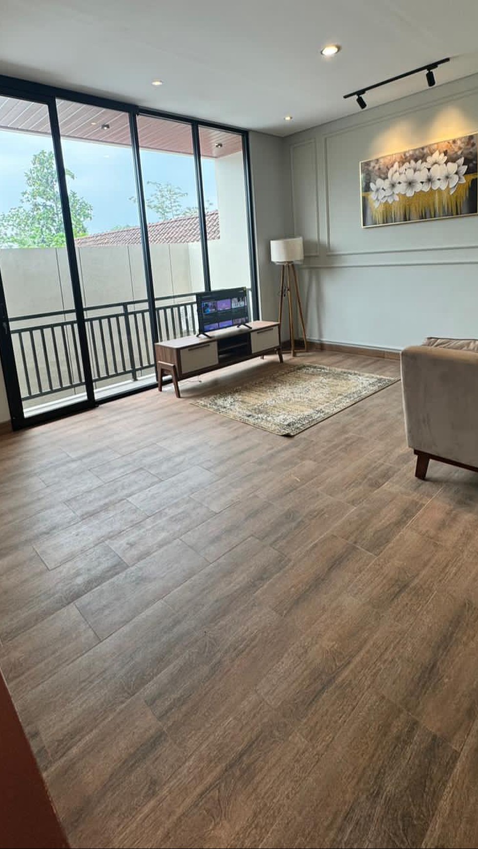 Jangan Sampai Terlewatkan Hunian Minimalis Modern + Furniture Dekat Budi Mulia II Sleman