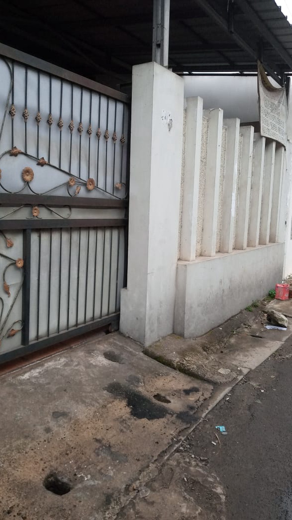 Dijual Rumah 2 Lantai Lokasi Strategis @Ciledug