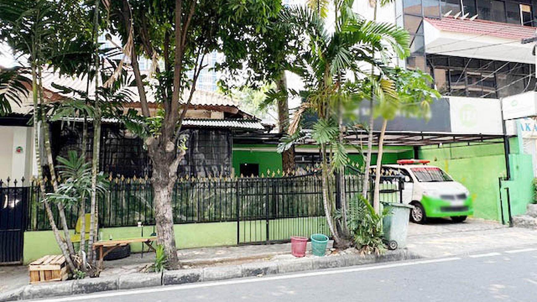 Rumah Tua Salemba Raya, Senen