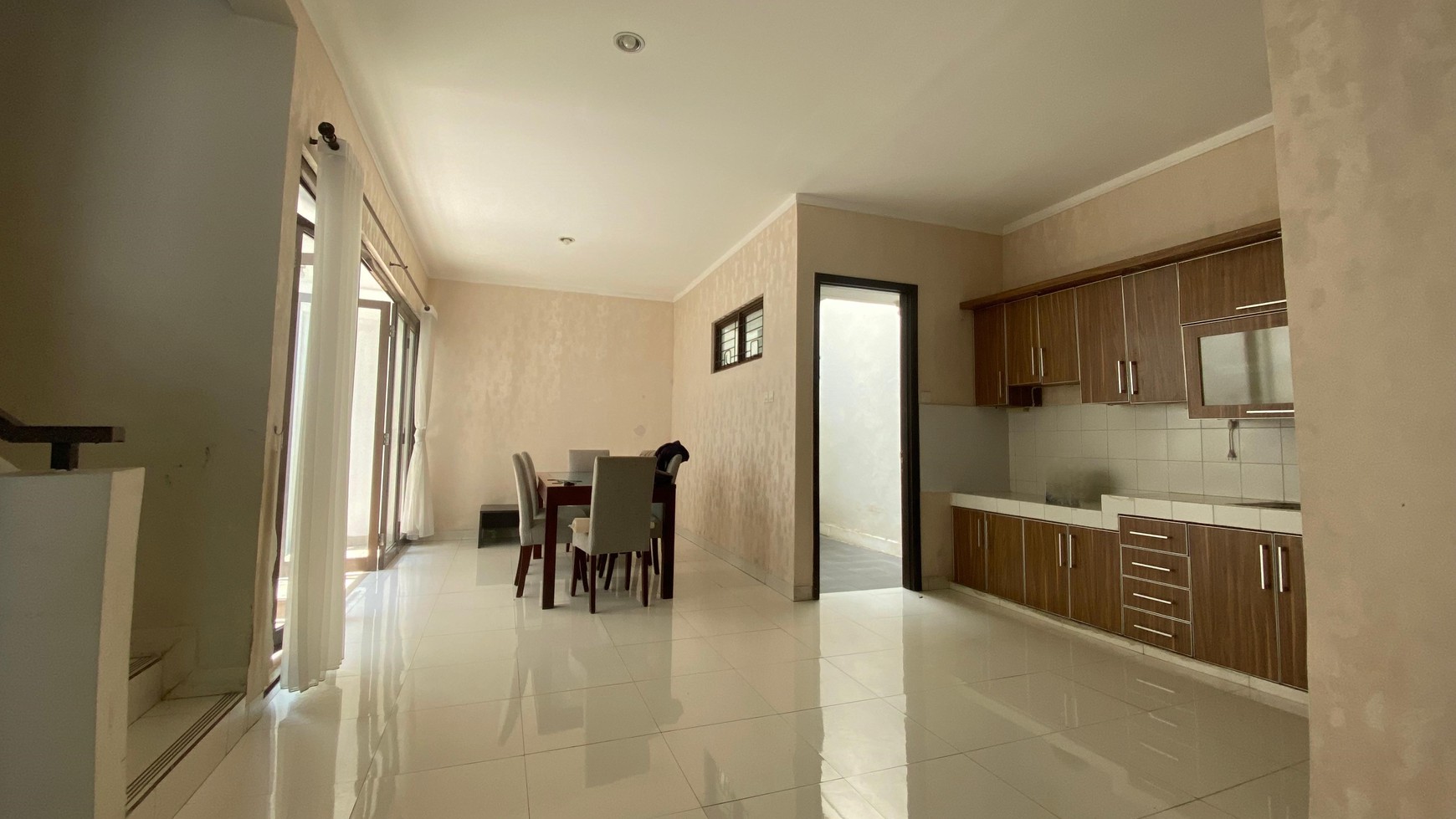 Rumah di Sektor 9 Bintaro Jaya,rumah minimalis siap huni..