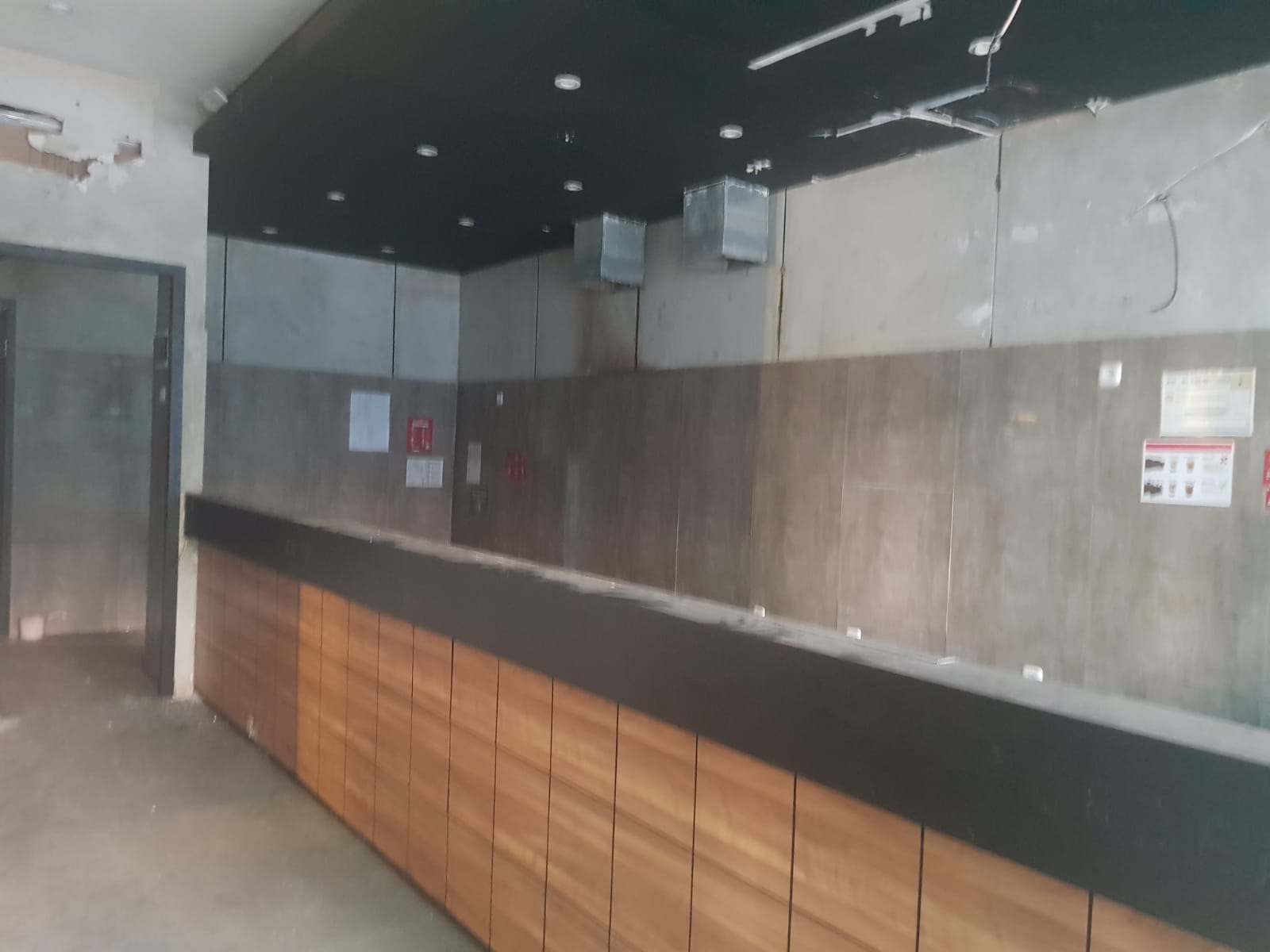 Ruang Usaha Ex Coffee Shop dekat Simpang Pahlawan Bandung