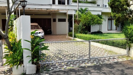 17 Unit Rumah 2 Lantai Dan Food Court di Kawasan Plaza Oleos TB Simatupang Jakarta Selatan