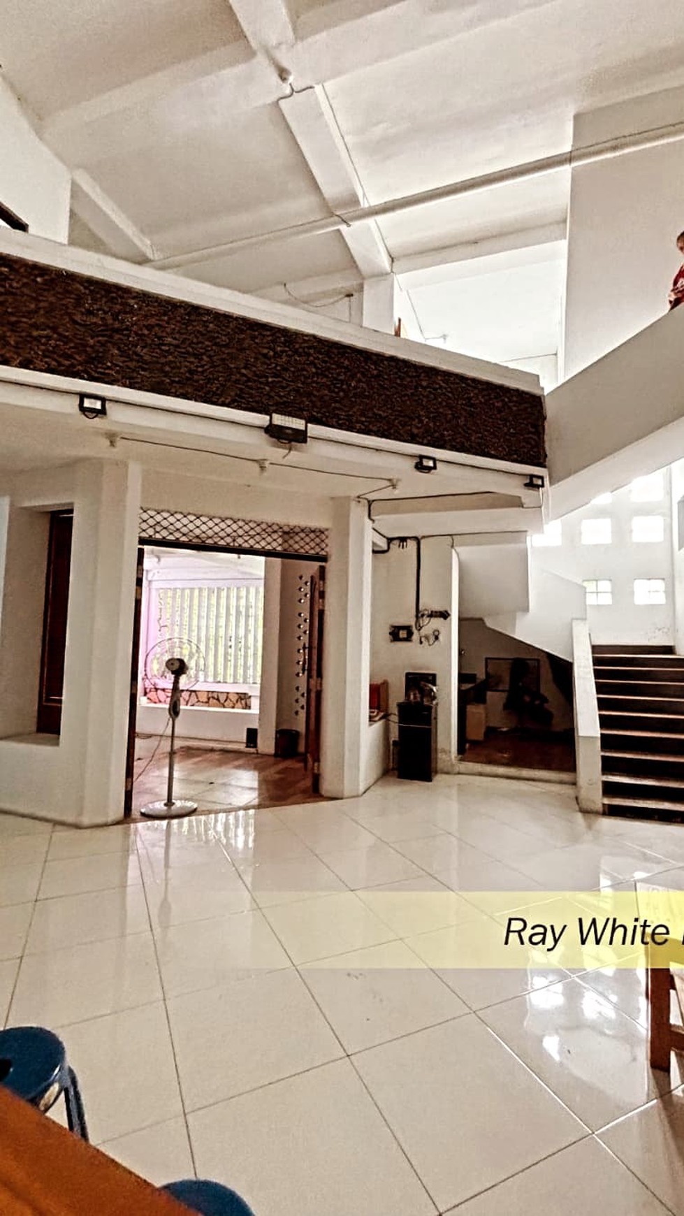 Rumah Villa 3 Lantai Dg Rooftop & Taman Di Bintaro Jaya Sektor 5