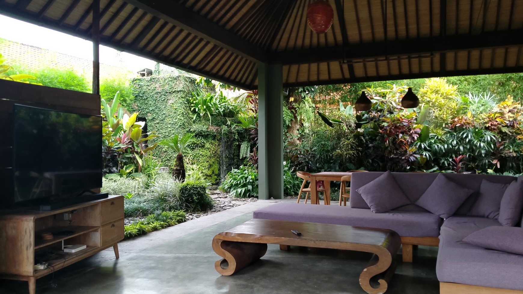 2 Bedroom Villa for Monthly Rent with Lush Green Views - 10 Minutes from Ubud Center