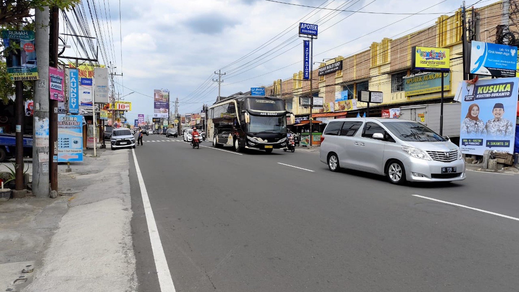 Bangunan Komersial Cocok Untuk Usaha Lokasi Strategis Dekat Pasar Kolombo 