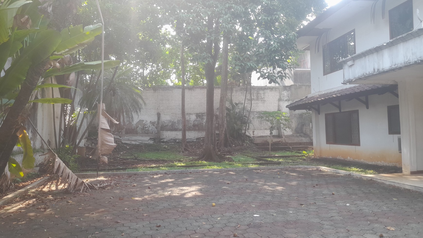 DISEWA RUMAH , area Kemang Timur