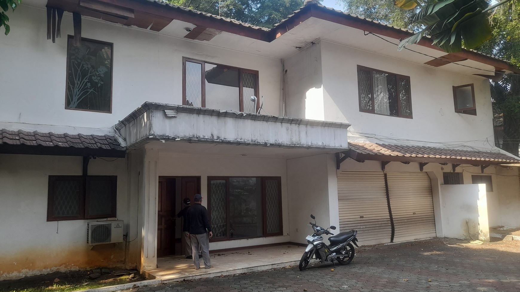 DISEWA RUMAH , area Kemang Timur