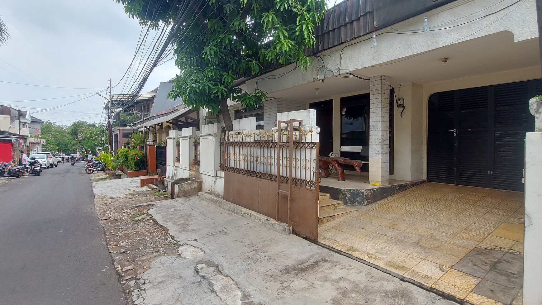 Dijual Rumah Nyaman di Daerah Tebet Barat