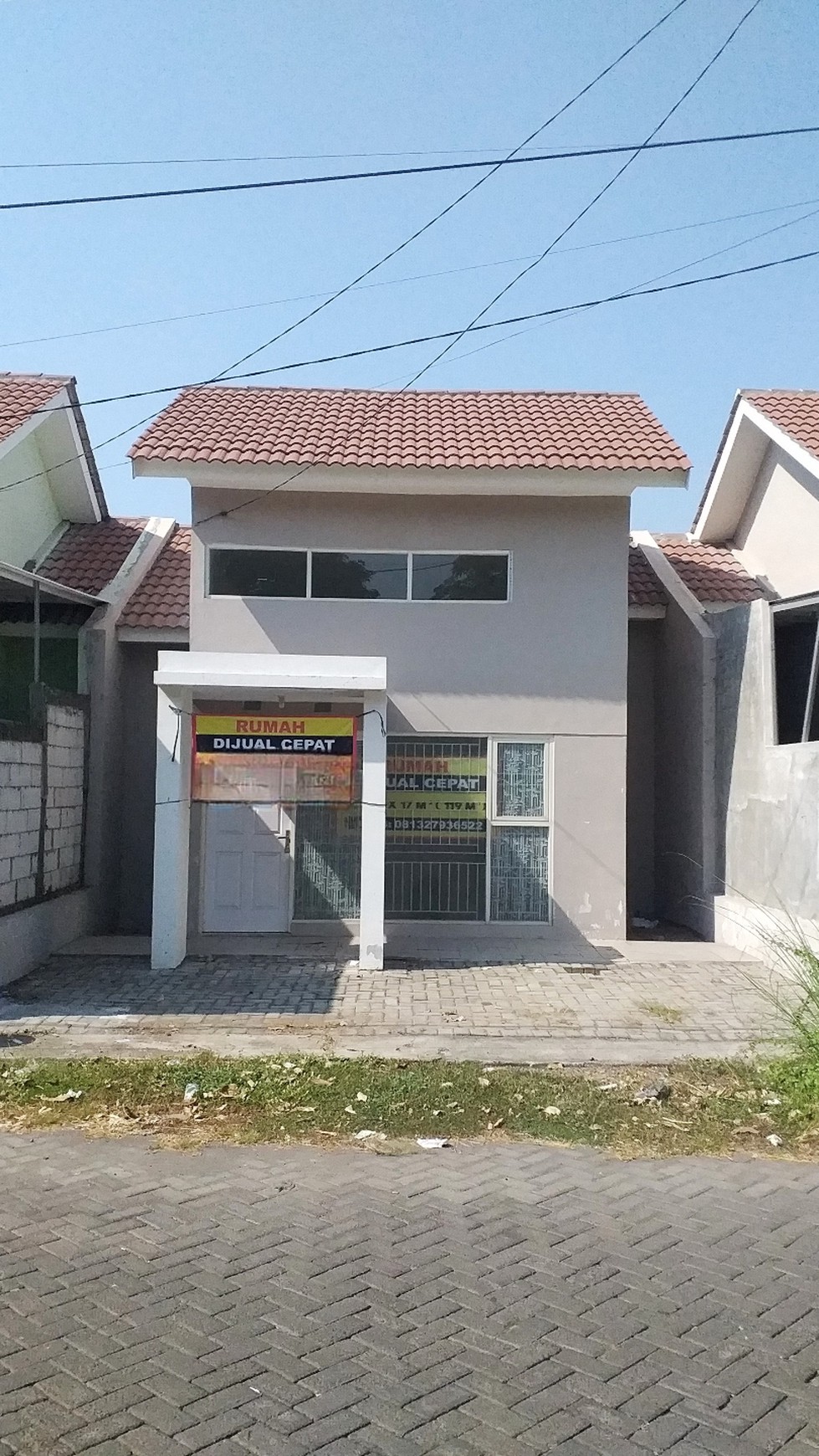 Dijual Rumah di Kawasan Sapphire Residence Lokasi Strategis Untuk Usaha