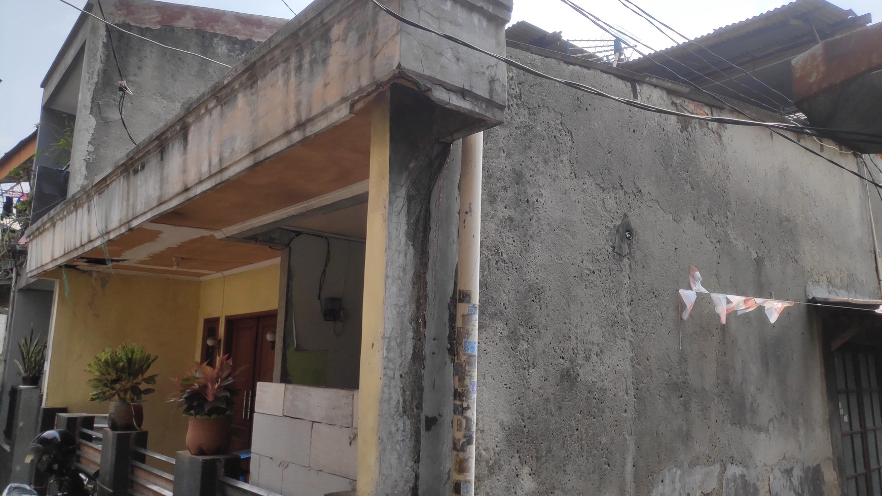 Dijual Rumah di Daerah Duren Sawit Jakarta Timur