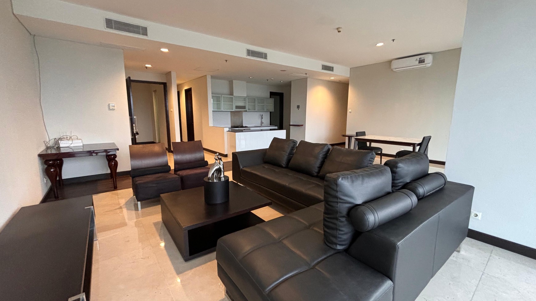 disewa apartemen 3BR Nirvana Kemang Residence private lift full furnish 