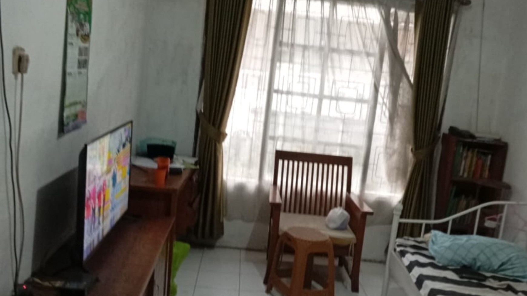 Rumah Dijual di Perumahan Dukuh Zamrud Bekasi - Lokasi Nyaman dan Strategis!