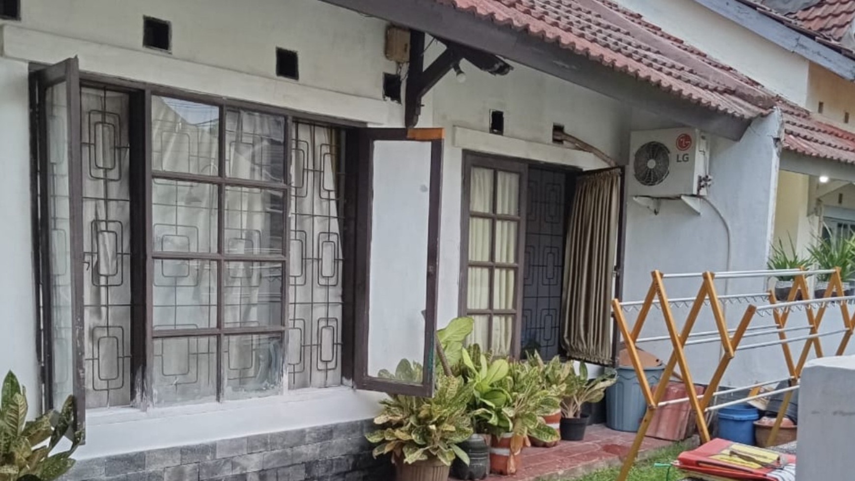 Rumah Dijual di Perumahan Dukuh Zamrud Bekasi - Lokasi Nyaman dan Strategis!