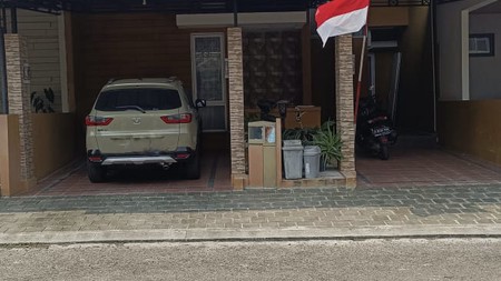 Rumah 2 Lantai Dijual Cepat Siap Huni di Kota Wisata cibubur Lt.128m