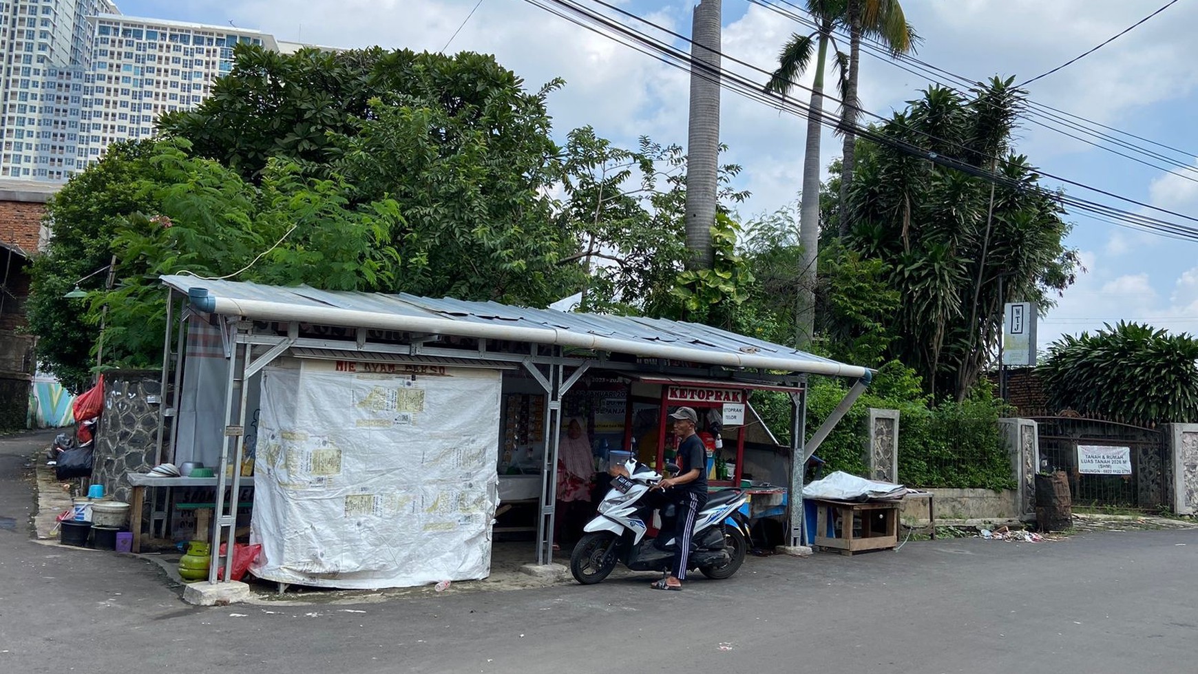 Tanah di Jual di Bekasi Barat - Lokasi Strategis, Harga Tanah Terjangkau. 