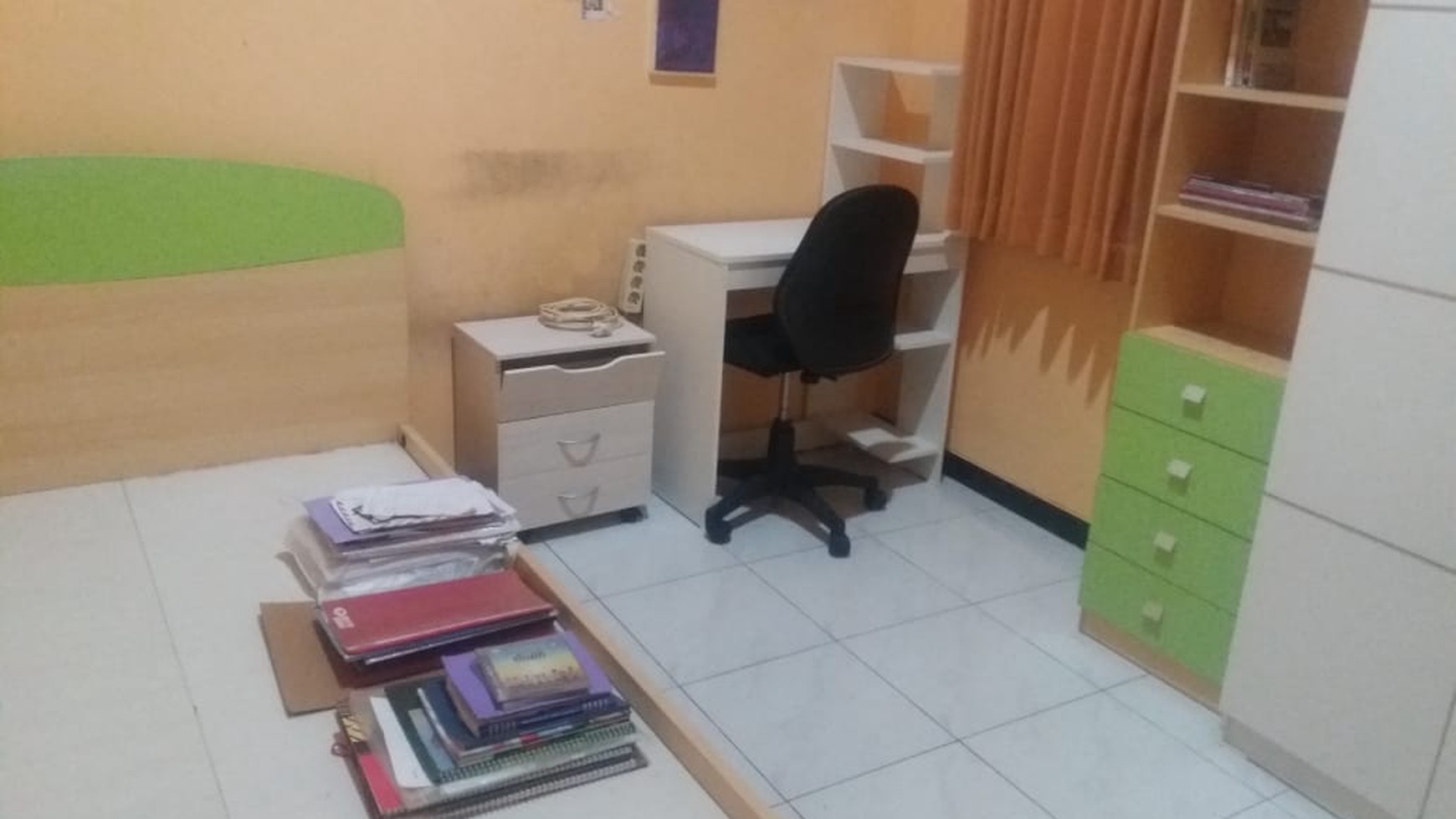 Rumah Hitung Tanah Area Cipete