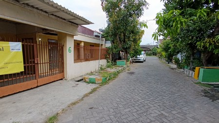 Dijual Rumah Luas dan Nyaman di Surabaya Timur TERMURAH - Hunian Cocok untuk Keluarga!