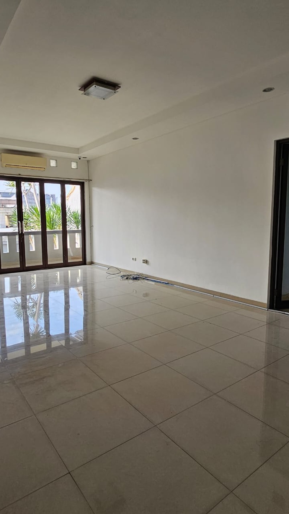 Dijual Rumah Mewah Lokasi Premium dan Kondisi Siap Huni @Cilandak