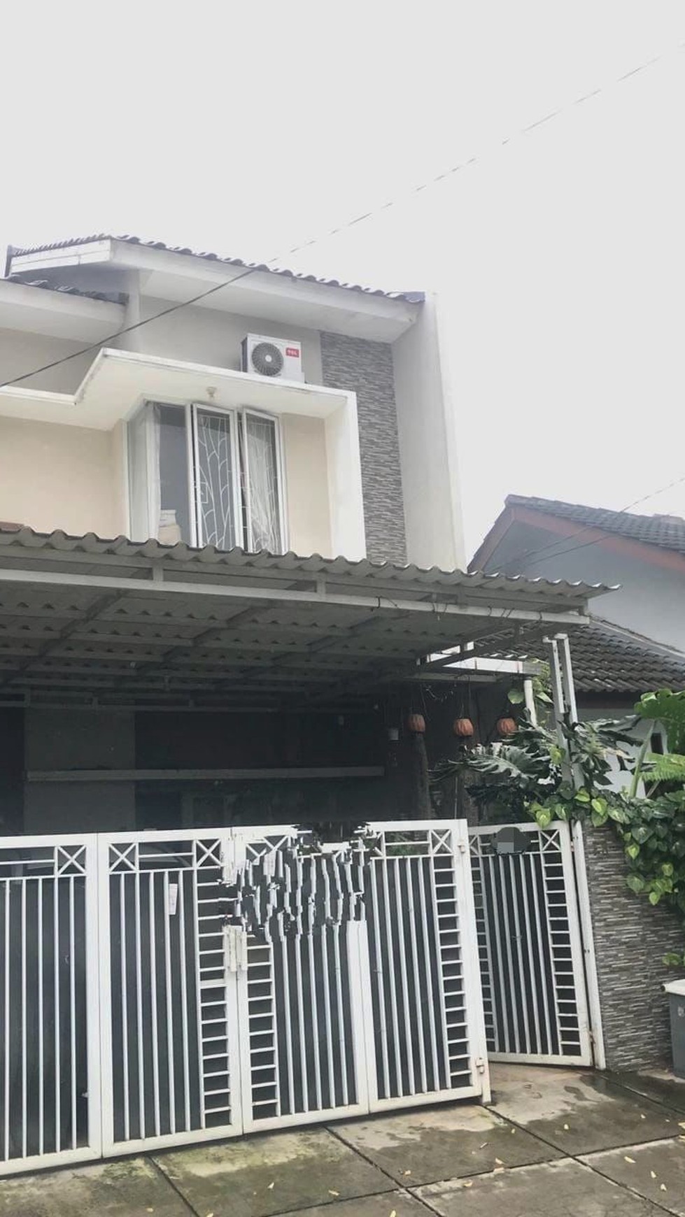 Dijual Murah Rumah 2 Lantai Siap Huni dekat Bintaro Jaya 