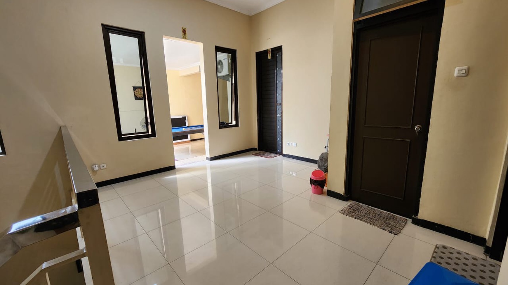 Dijual Rumah Mewah Fully Furnished Dekat Sport Club, Pondok Candra Sidoarjo - SHM, Luas 162/168 m&#xb2;