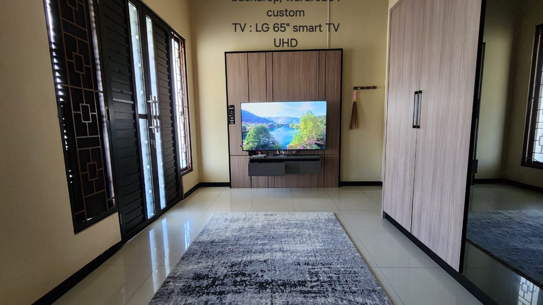 Dijual Rumah Mewah Fully Furnished Dekat Sport Club, Pondok Candra Sidoarjo - SHM, Luas 162/168 m&#xb2;